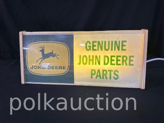 294-LIGHTED JOHN DEERE SIGN