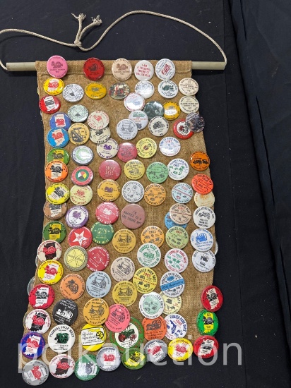 38756-TRACTOR SHOW COLLECTOR BUTTON PINS
