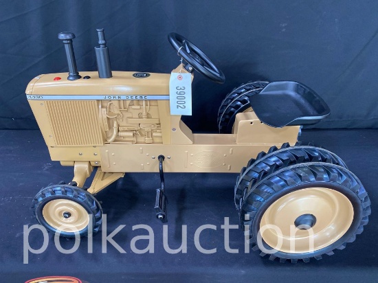 39002-JOHN DEERE 4430 PEDAL TRACTOR