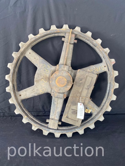 39055-WOODEN GEAR PATTERN