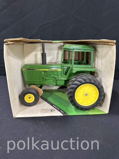 39105-ERTL JOHN DEERE SOUND GUARD