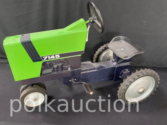39482-DEUTZ-ALLIS 7145 PEDAL TRACTOR