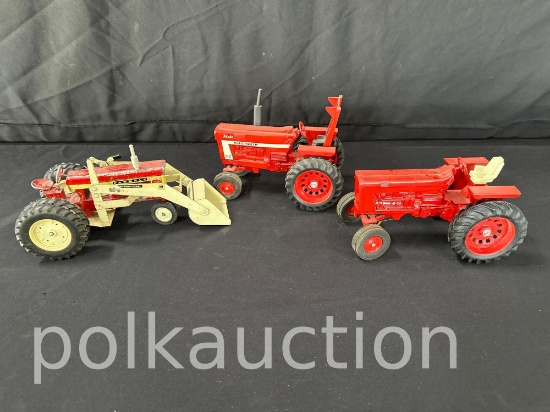 39676-(3) FARMALL/IH TRACTORS
