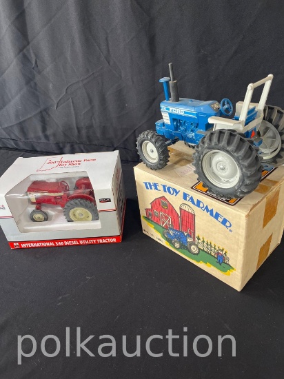 39691-ERTL FORD 7710 & SPECCAST INTERNATIONAL 340D UTILITY