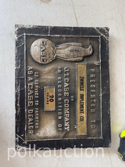 39709-CASE 20 YEAR DEALER PLAQUE