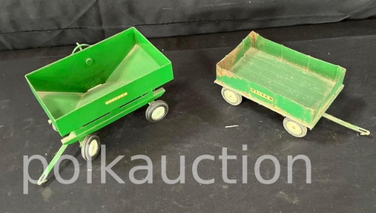 39774-OLIVER GRAVITY WAGON & HAY WAGON
