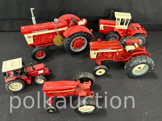 39971-MISC INTERNATIONAL TRACTORS
