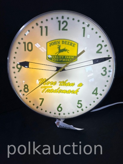 40875-JOHN DEERE CLOCK