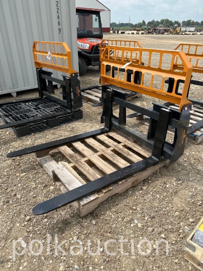 39560-PALLET FORK