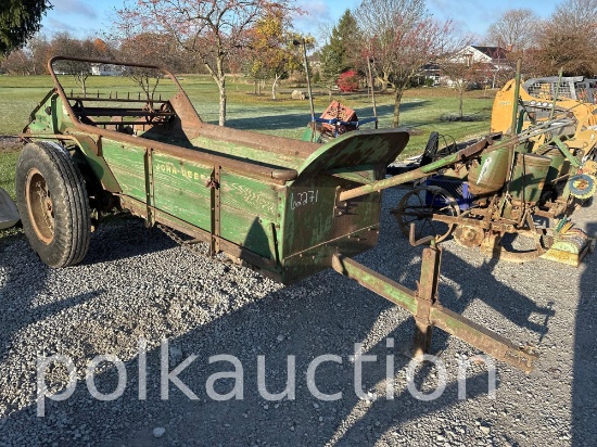 JOHN DEERE MANURE SPREADER