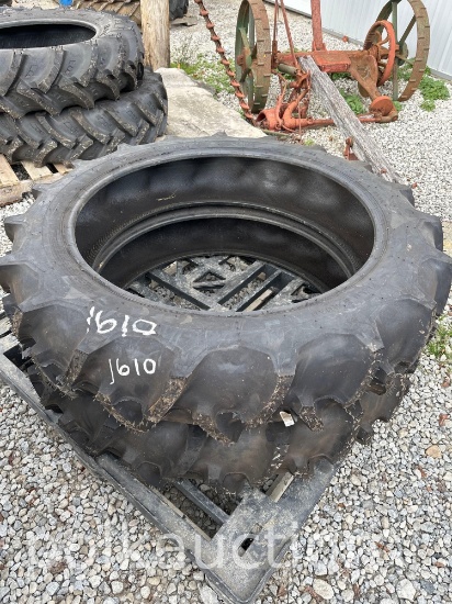 FIRESTONE 9.5-32 TIRES