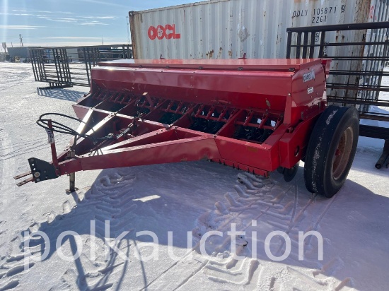 1045-CASE IH 5300 DRILL
