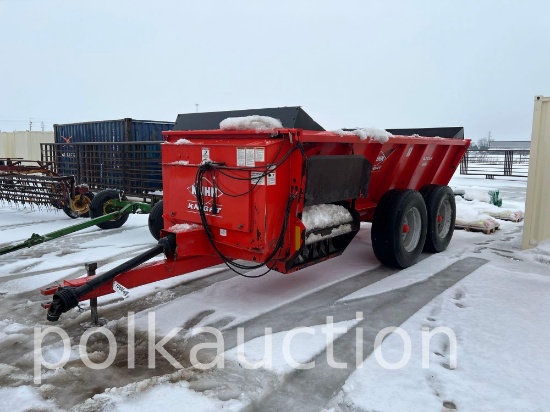 1086-KUHN 8118 SPREADER