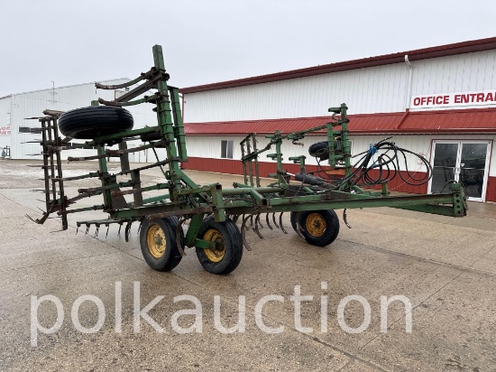 1134-JOHN DEERE 24' FIELD CULTIVATOR