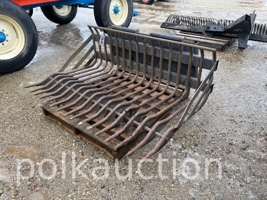 1144-SKID STEER 5' ROCK BUCKET