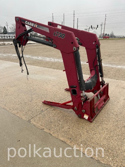 1173-CASE IH L730 LOADER WITH 84" BUCKET