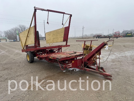 1176-NEW HOLLAND 1010 HAY STACKLINER