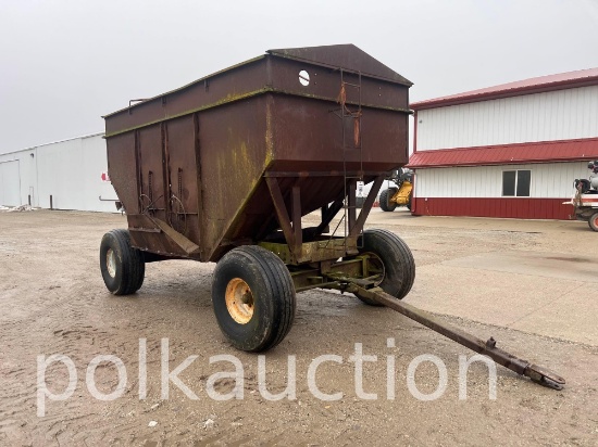 1190-400 BUSHEL GRAVITY WAGON