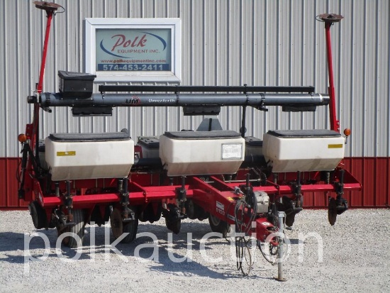 1194-MASSEY FERGUSON 8100 PLANTER