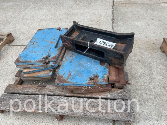 1222-(10) FORD EIGHTS & MOUNT BRACKET (SOLD X $)