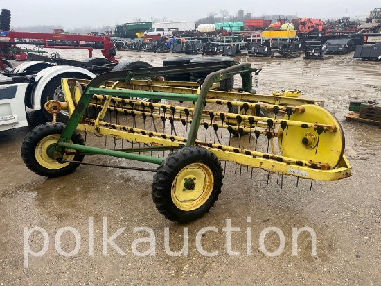1305-JOHN DEERE 670 DOLLY WHEEL RAKE (SN#466984E)