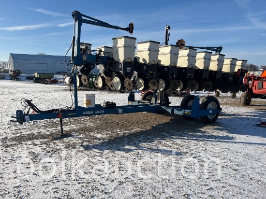 482-KINZE 3500 PLANTER