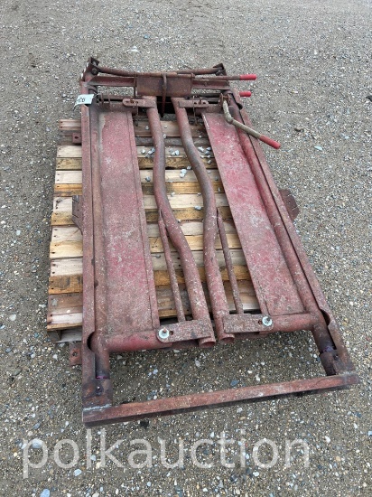 934-AUTOMATIC CATTLE HEAD GATE