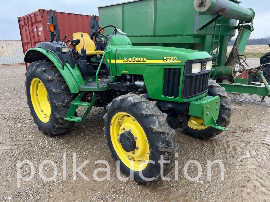 968-JOHN DEERE 5220 (SN# LV52220T126005)