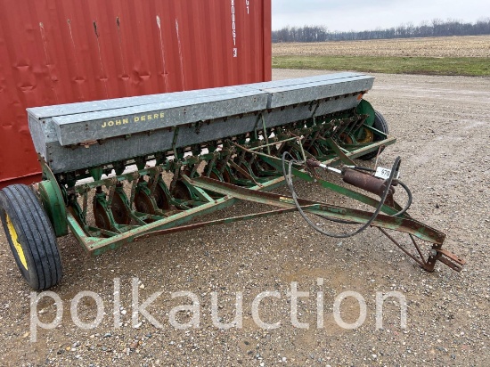 970-JOHN DEERE B GALVANIZED 20x7" GRAIN DRILL WITH SEEDER