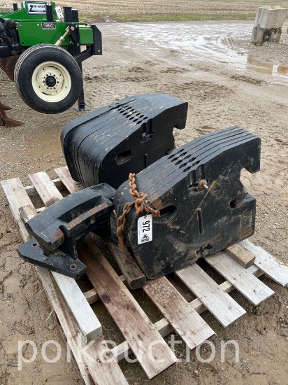 972-(16) NEW HOLLAND TG SERIES SUITCASE WEIGHTS WITH STARTER BRACKET