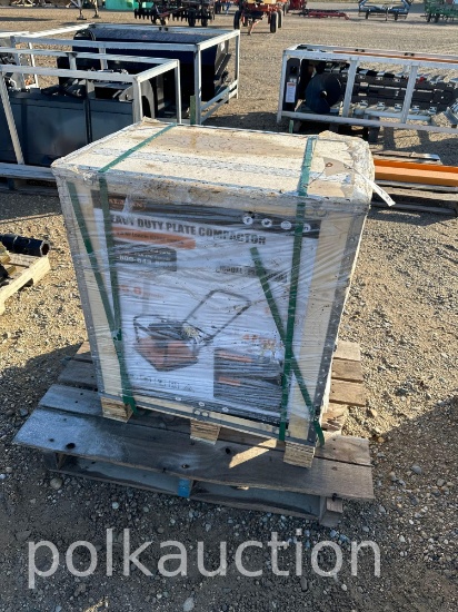 558-HEAVY DUTY PLATE COMPACTOR