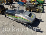 4707-(1979) JOHN DEERE TRAILFIRE 440 SNOWMOBILE (SN# J44IH095593)