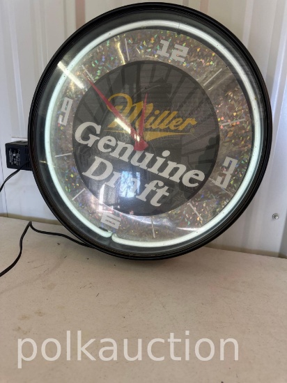 MILLER GENUINE DRAFT NEON CLOCK **NO SHIPPING AVAILABLE**