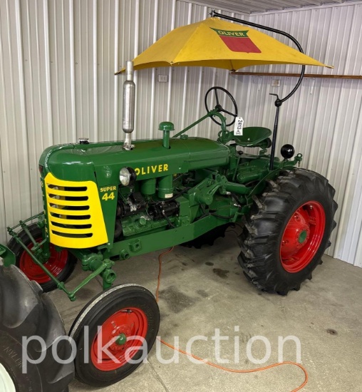 OLIVER SUPER 44 (SN# 1644-400)  **NO SHIPPING AVAILABLE**