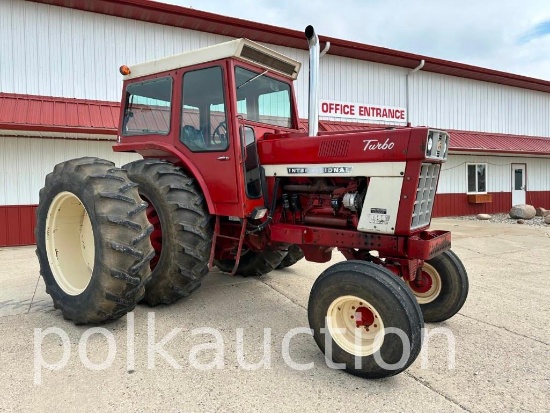 5209-IH FARMALL 1566 TRACTOR (SN# U008063)
