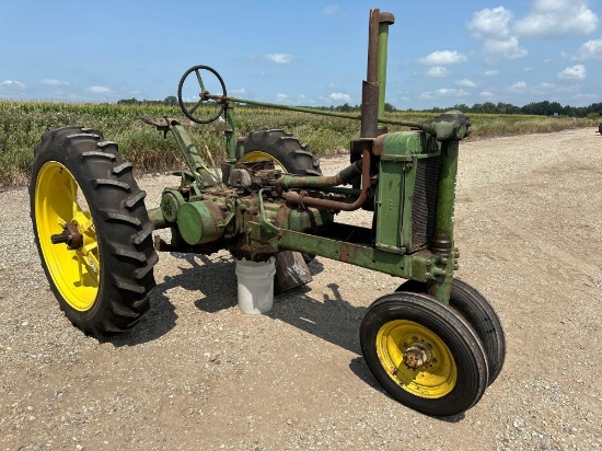 5952-JOHN DEERE B UNSTYLED (SN# 26222)