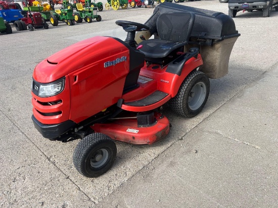 6481-(2015) SIMPLICITY BROADMOOR L&G MOWER (SN# 2016787960)