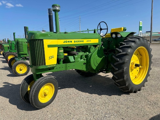 JOHN DEERE 720 DIESEL (SN# 7225926)