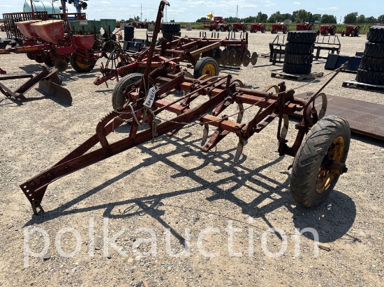 5784-MINNEAPOLIS MOLINE 8' FIELD CULTIVATOR - 13 SHANK