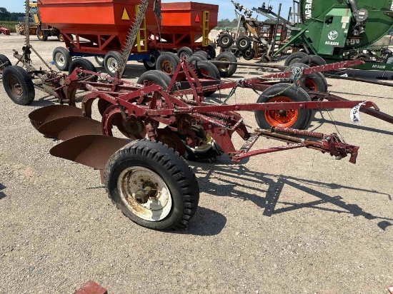 6515-IH 3BTM PLOW