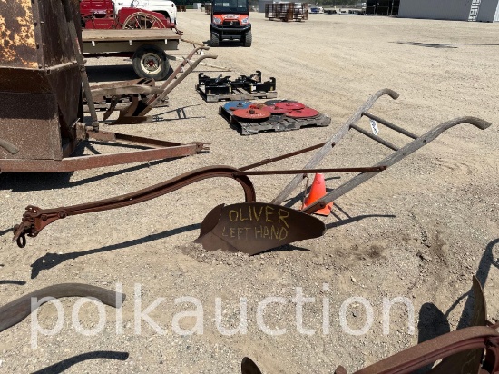 6856-OLIVER LEFT HAND 1 BTM WALKING PLOW