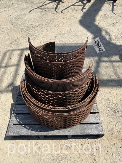 6863-NEW HOLLAND, FARMHAND & GEHL MIXER/GRINDER SCREENS
