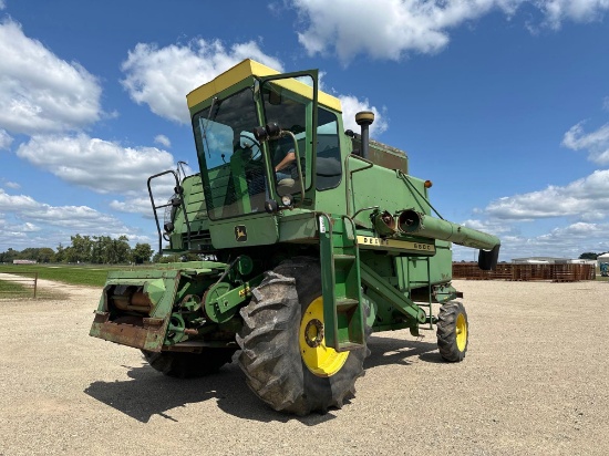 7374-JOHN DEERE 6600 COMBINE