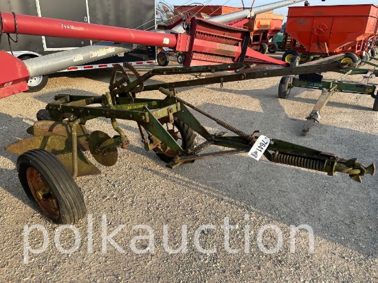 7641-JOHN DEERE #16 2BTM PLOW PULL TYPE