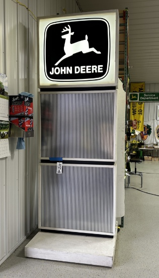 JOHN DEERE LIGHTED SIGN - 45"W x 128"T  **PICK UP ONLY, NO SHIPPING AVAILABLE**
