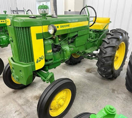 JOHN DEERE 420 STANDARD (SN# 89819)