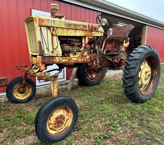 FARMALL 504 HC (SN# 8719 S-Y-CB-703)