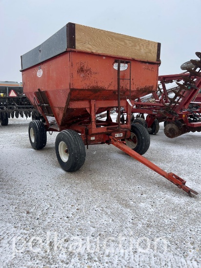 486 - GRAVITY WAGON