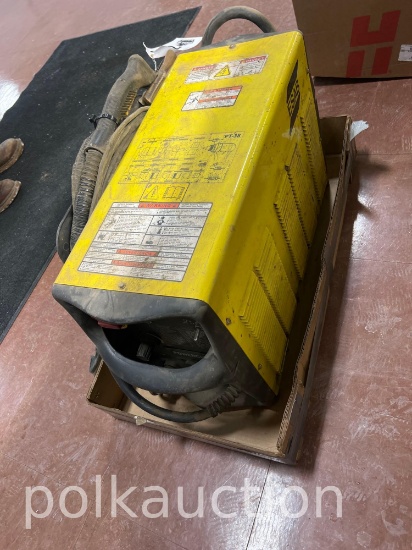 882 - PLASMARC POWERCUT 1600 ESAB PLASMA CUTTER