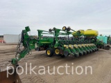 1032 - (2013) JOHN DEERE DB60 PLANTER